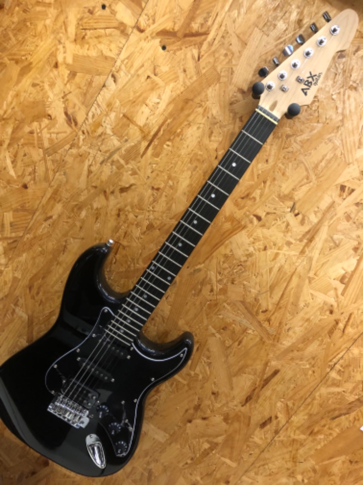 Elektrická kytara Stratocaster Black